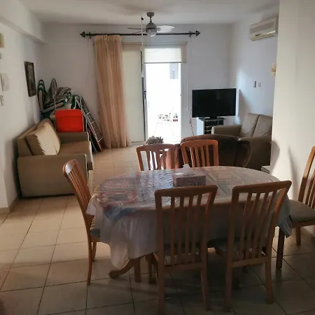 Santa Marina, Block A, Flat 4 Apartament Paralimni